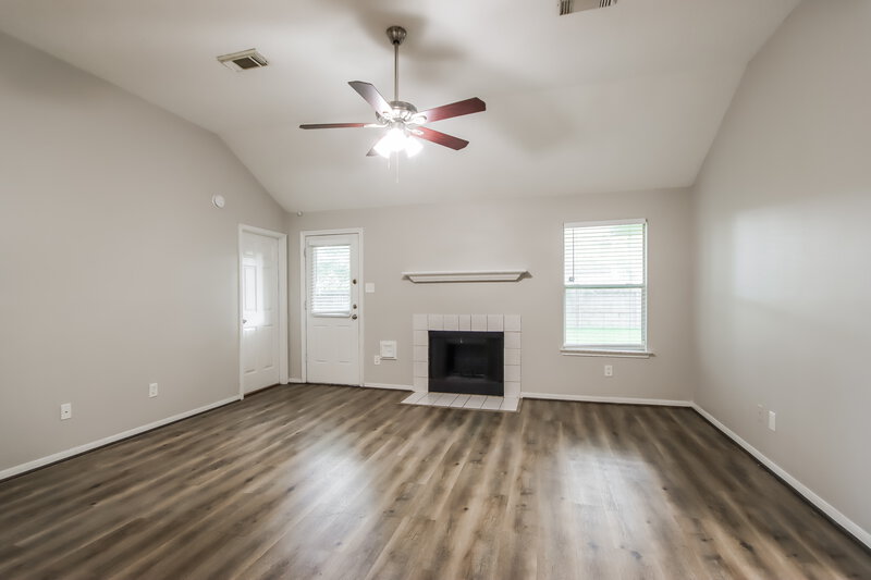1,890/Mo, 3030 Killdeer Ln Humble, TX 77396 Living Room View