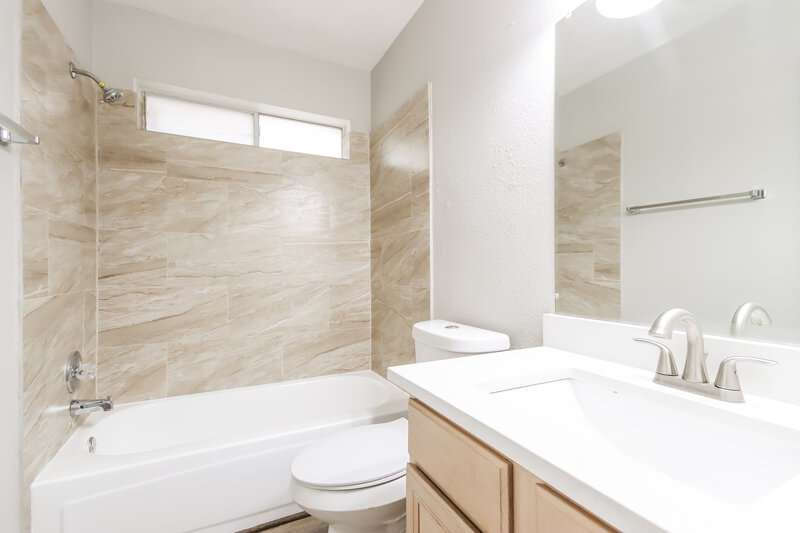 1,890/Mo, 3030 Killdeer Ln Humble, TX 77396 Bathroom View