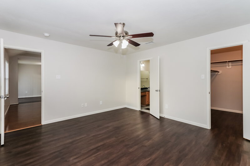 1,800/Mo, 1834 Halstead St Missouri City, TX 77489 Main Bedroom View