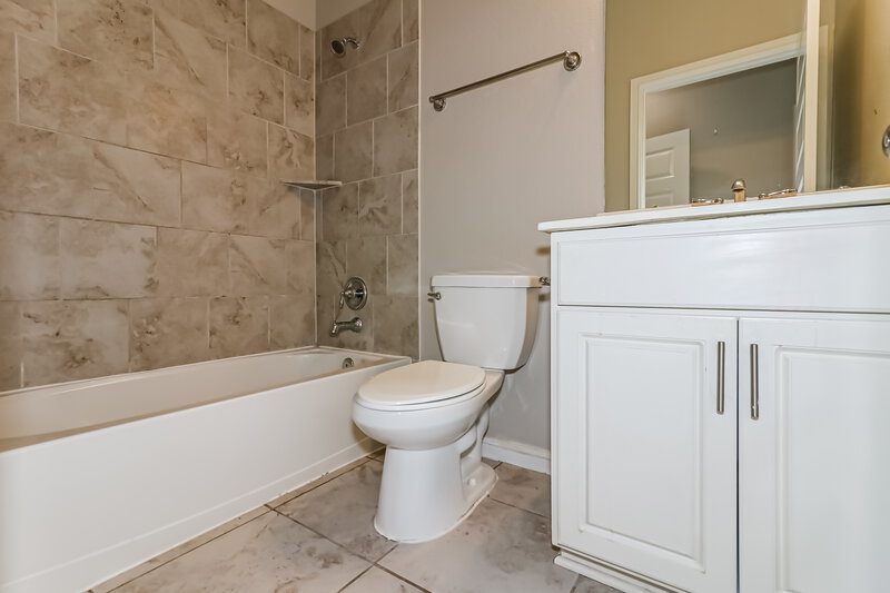 2,385/Mo, 7902 Euphonia Glade Ln Richmond, TX 77407 Bathroom View