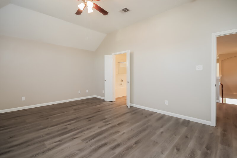2,405/Mo, 9314 Quercus Cir Houston, TX 77075 Main Bedroom View 2