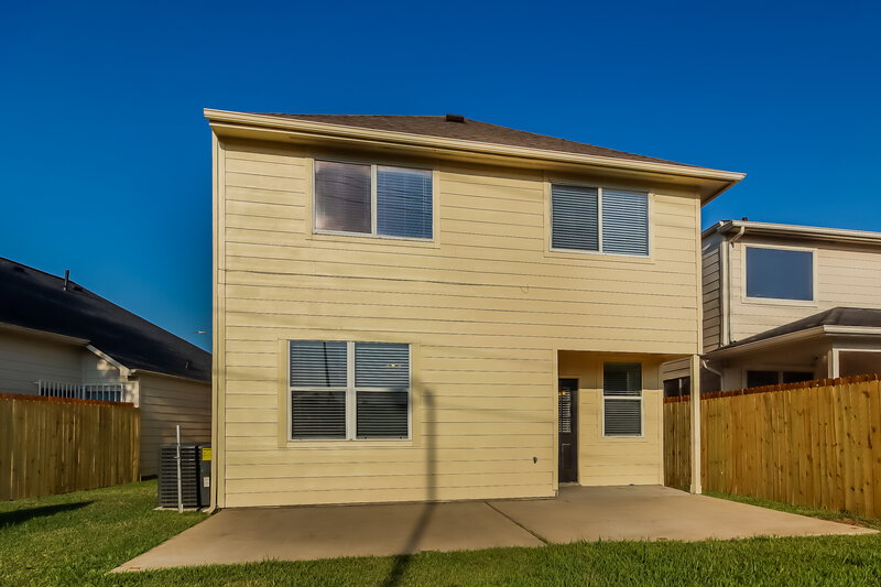 2,405/Mo, 9314 Quercus Cir Houston, TX 77075 Rear View