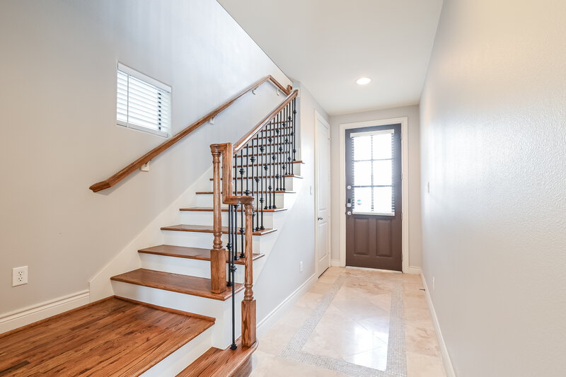 2,885/Mo, 9601 Pemberton Crescent Dr Houston, TX 77025 Foyer View