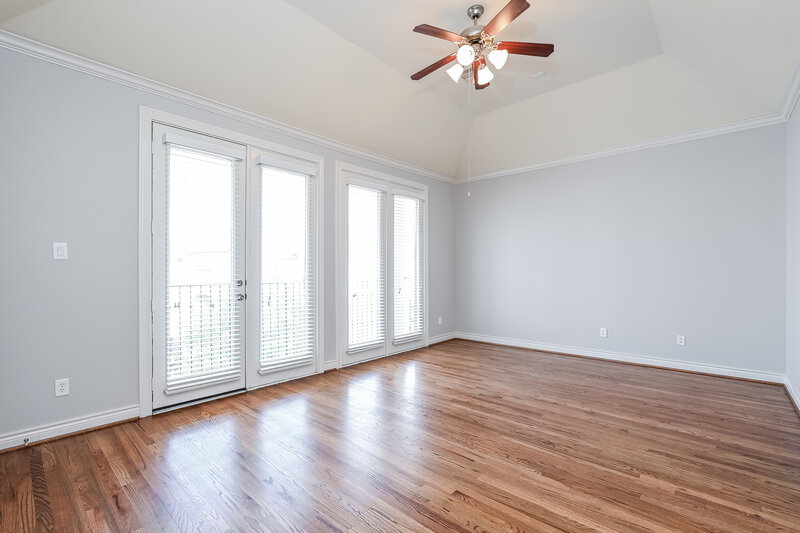 2,885/Mo, 9601 Pemberton Crescent Dr Houston, TX 77025 Living Room View 2
