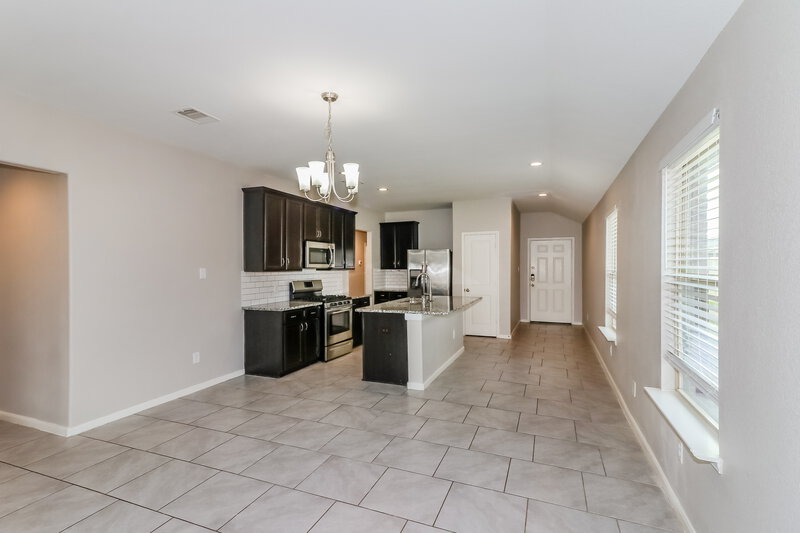 1,940/Mo, 1958 Bravos Manor Ln Fresno, TX 77545 Dining Room View