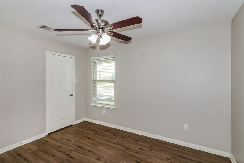 1,940/Mo, 1958 Bravos Manor Ln Fresno, TX 77545 Bedroom View