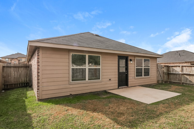 1,940/Mo, 1958 Bravos Manor Ln Fresno, TX 77545 Rear View