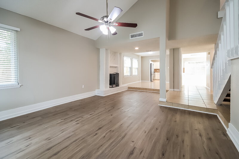2,335/Mo, 16902 Spruce Run Dr Spring, TX 77379 Living Room View