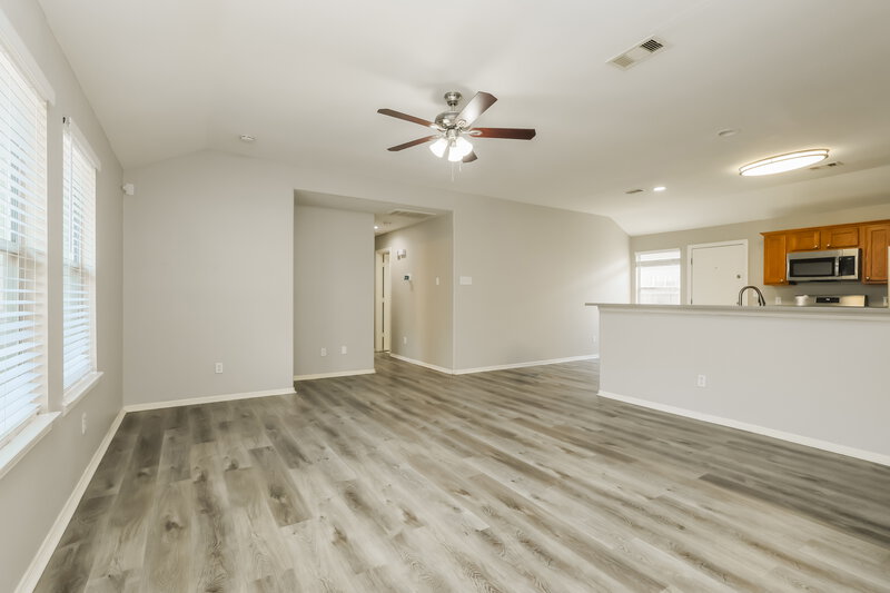 1,555/Mo, 24214 Silver Maple Dr Huffman, TX 77336 Living Room View