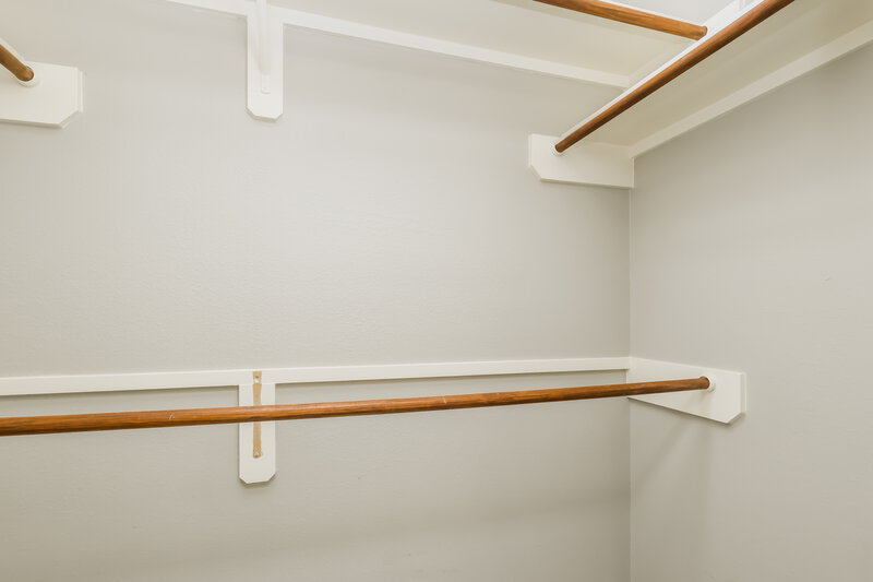 1,555/Mo, 24214 Silver Maple Dr Huffman, TX 77336 Walk In Closet View