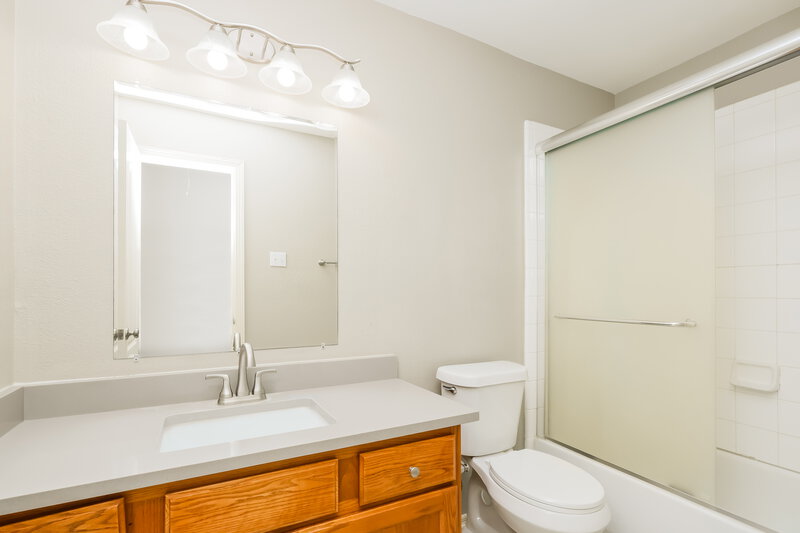 1,555/Mo, 24214 Silver Maple Dr Huffman, TX 77336 Bathroom View