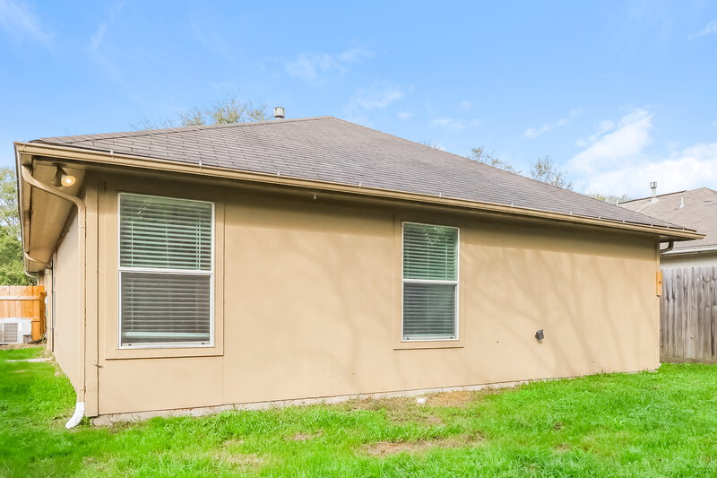 1,555/Mo, 24214 Silver Maple Dr Huffman, TX 77336 Rear View