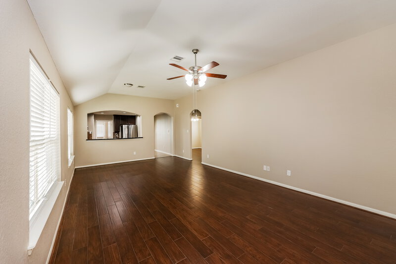 2,015/Mo, 5227 Lagoon Ct Bacliff, TX 77518 Dining Room View
