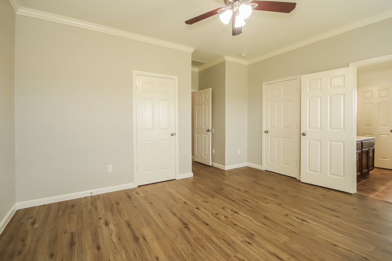 2,050/Mo, 9010 Saint Laurent Ln Houston, TX 77044 Main Bedroom View 2
