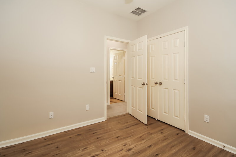 2,050/Mo, 9010 Saint Laurent Ln Houston, TX 77044 Bedroom View 2