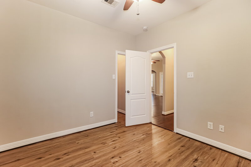 2,005/Mo, 1737 Park Oak Dr Conroe, TX 77304 Bedroom View