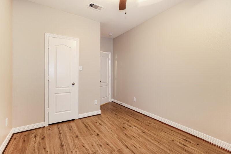 2,005/Mo, 1737 Park Oak Dr Conroe, TX 77304 Bedroom View 2