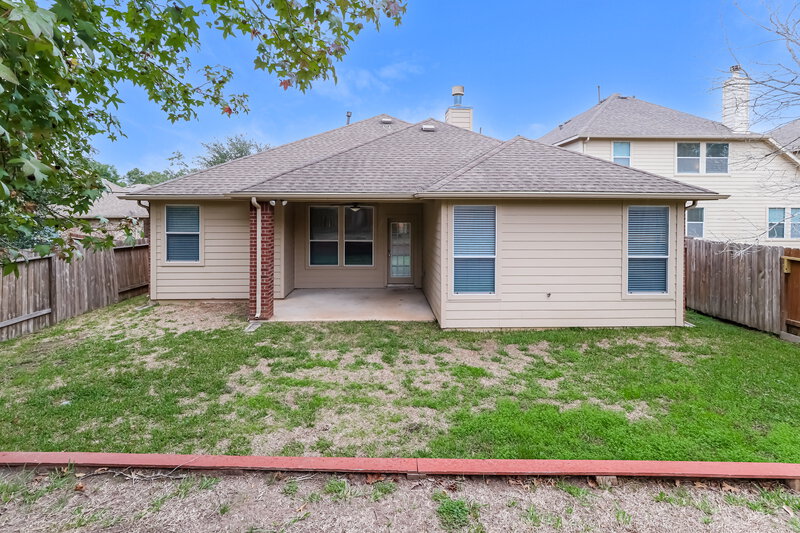 2,005/Mo, 1737 Park Oak Dr Conroe, TX 77304 Rear View