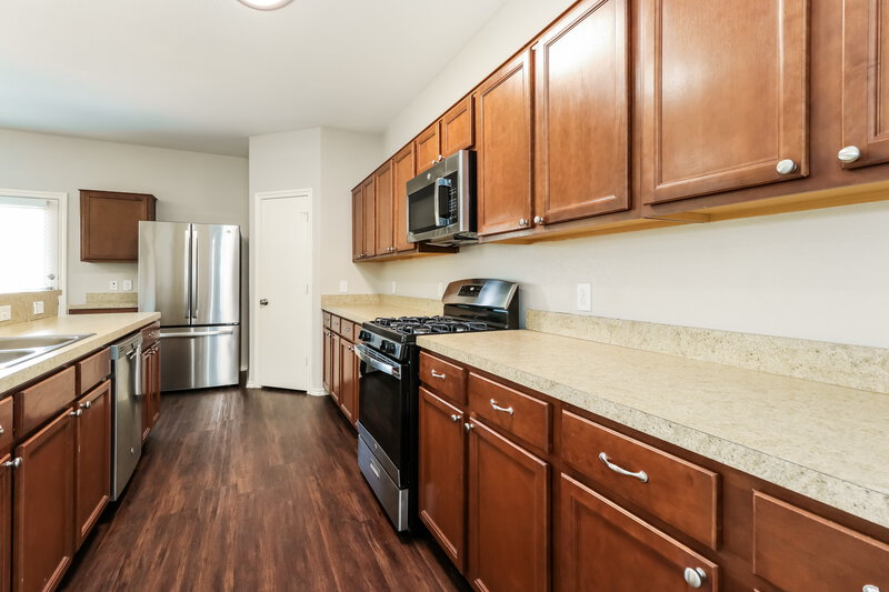 2,265/Mo, 823 Lovebug Ln Conroe, TX 77301 Kitchen View