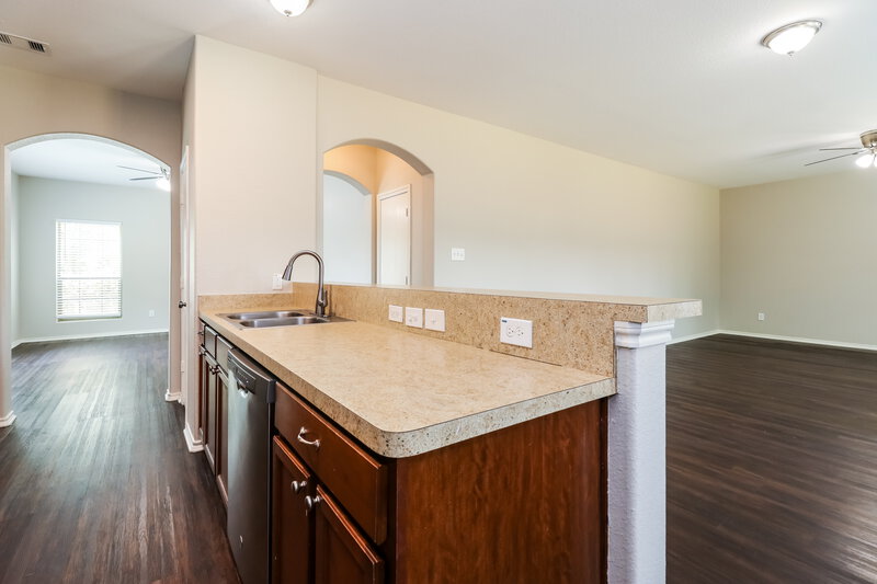 2,265/Mo, 823 Lovebug Ln Conroe, TX 77301 Kitchen View 2