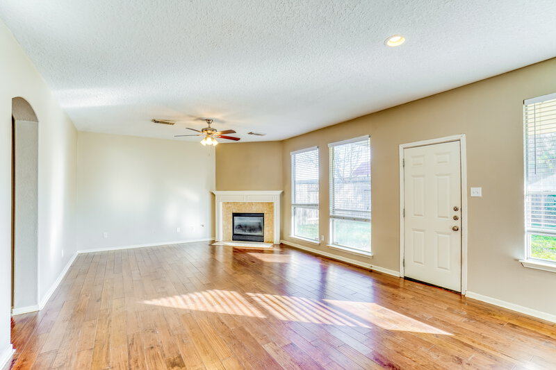 2,065/Mo, 20327 Wild Berry Dr Katy, TX 77449 Living Room View 2