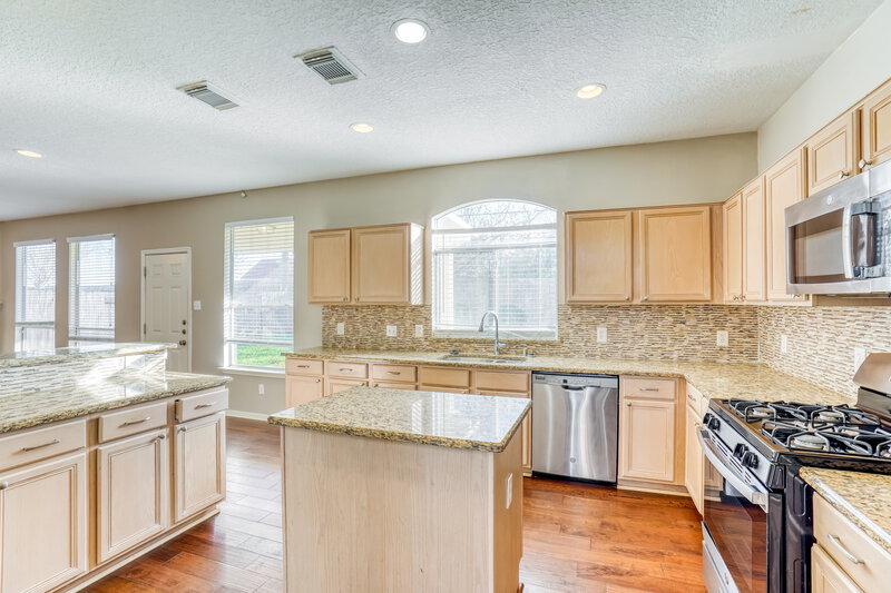 2,065/Mo, 20327 Wild Berry Dr Katy, TX 77449 Kitchen View