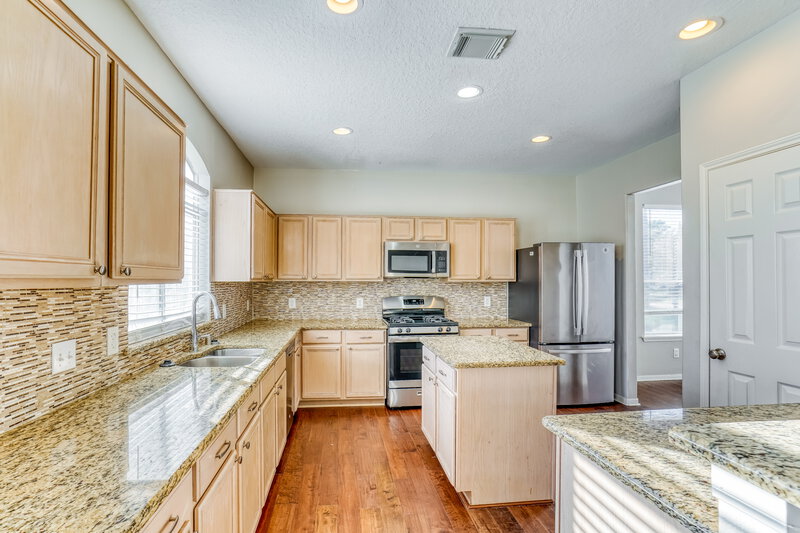 2,065/Mo, 20327 Wild Berry Dr Katy, TX 77449 Kitchen View 2