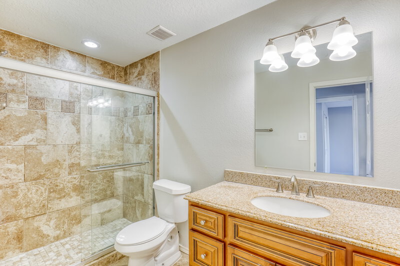 2,065/Mo, 20327 Wild Berry Dr Katy, TX 77449 Bathroom View