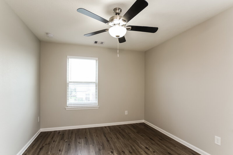2,360/Mo, 12923 Pentland Downs St Houston, TX 77044 Bedroom View 2
