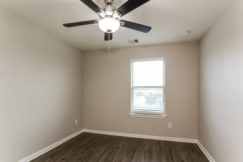 2,360/Mo, 12923 Pentland Downs St Houston, TX 77044 Bedroom View 3