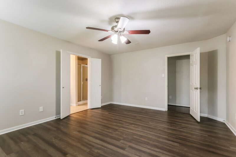2,735/Mo, 23503 Maple View Dr Spring, TX 77373 Main Bedroom View