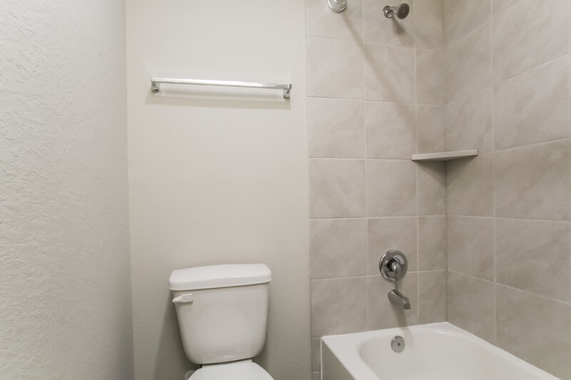 2,165/Mo, 25106 Bells Canyon Dr Porter, TX 77365 Bathroom View 2