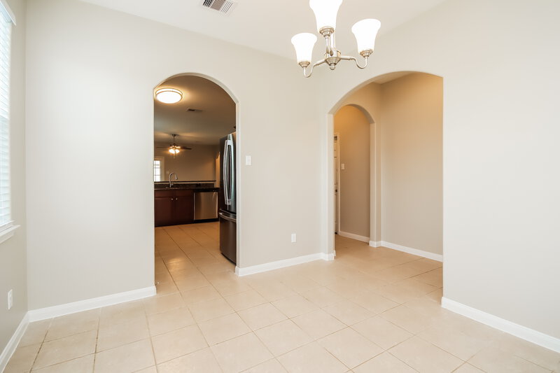 2,125/Mo, 1030 Arnica St Baytown, TX 77521 Dining Room View 2
