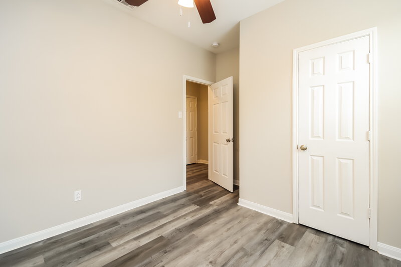 2,125/Mo, 1030 Arnica St Baytown, TX 77521 Bedroom View 2