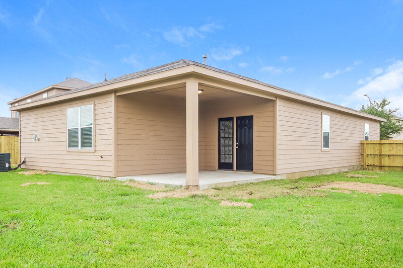 2,125/Mo, 1030 Arnica St Baytown, TX 77521 Rear View