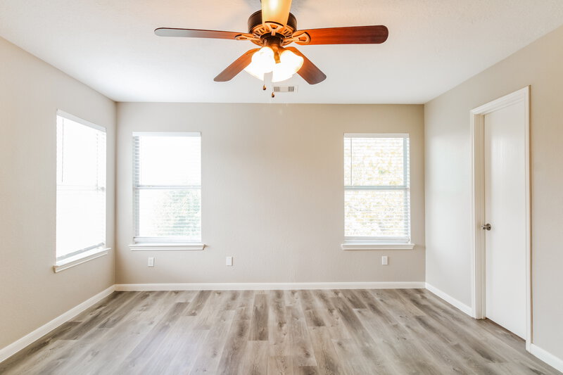 1,855/Mo, 7807 Pasture Spring Ln Cypress, TX 77433 Main Bedroom View