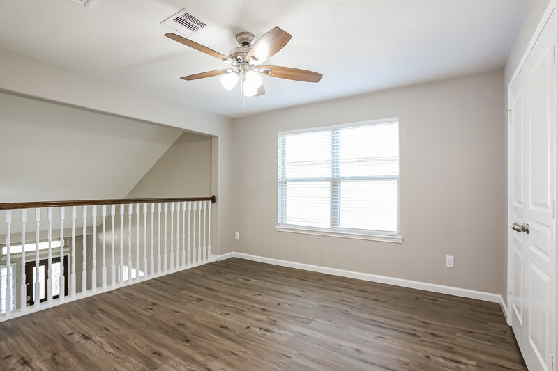 2,310/Mo, 5215 Gulf Stream Ln Bacliff, TX 77518 Family Room View