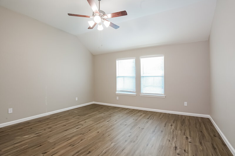 2,310/Mo, 5215 Gulf Stream Ln Bacliff, TX 77518 Bedroom View 3