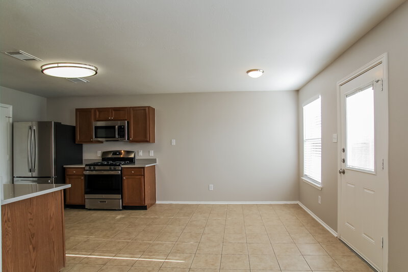 2,120/Mo, 17338 Wigeon Way Dr Humble, TX 77396 Kitchen View 3