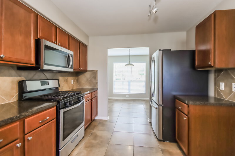 2,580/Mo, 5418 Ginseng Dr Baytown, TX 77521 Kitchen View
