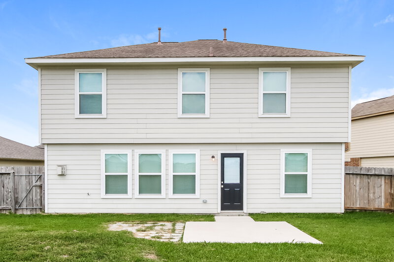 2,580/Mo, 5418 Ginseng Dr Baytown, TX 77521 Rear View