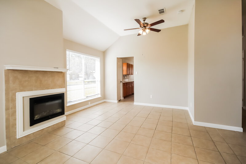2,010/Mo, 14534 County Cress Dr Houston, TX 77047 Living Room View