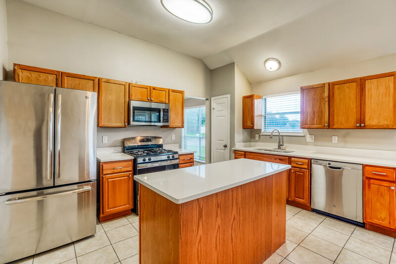 1,900/Mo, 14534 County Cress Dr Houston, TX 77047 Kitchen View
