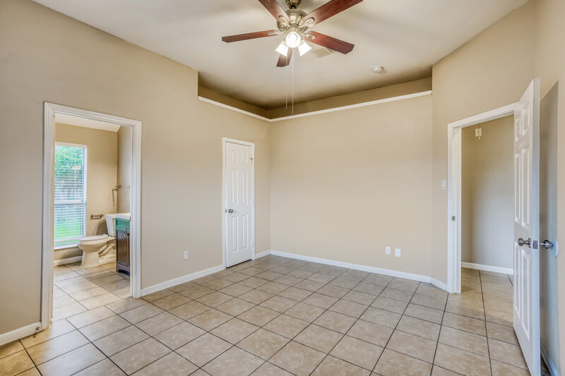 1,900/Mo, 14534 County Cress Dr Houston, TX 77047 Main Bedroom View 2
