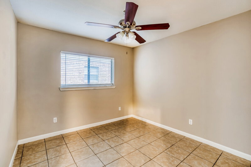 1,900/Mo, 14534 County Cress Dr Houston, TX 77047 Bedroom View 3