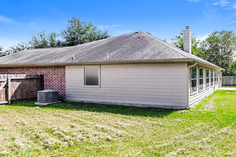 1,845/Mo, 6607 Mistflower Ln Katy, TX 77449 Rear View