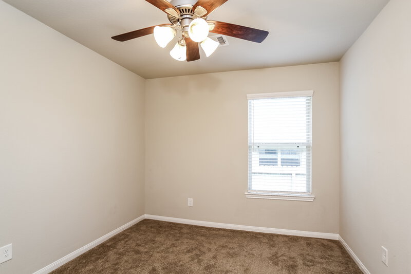 2,270/Mo, 3718 Breckenridge Dr Montgomery, TX 77356 Bedroom View 3