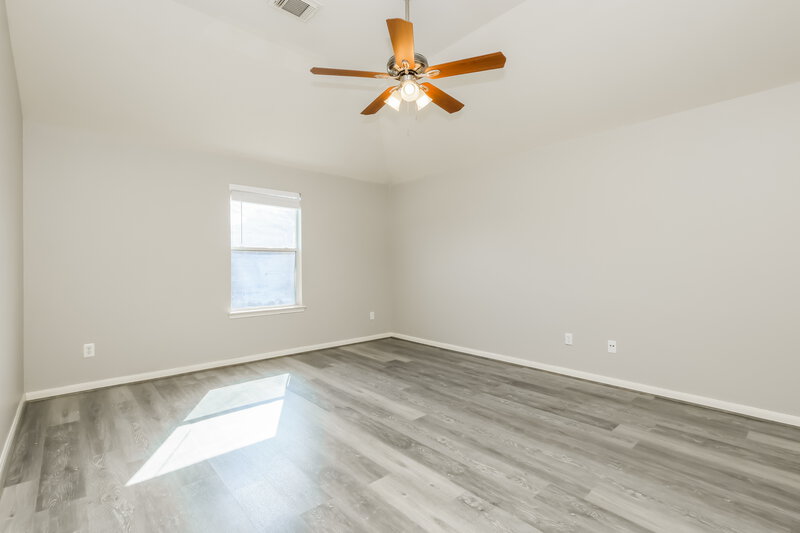 1,645/Mo, 11747 Elizabeth Ct Pinehurst, TX 77362 Main Bedroom View