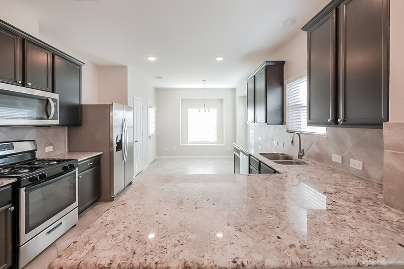 2,165/Mo, 5210 Gulf Stream Ln Bacliff, TX 77518 Kitchen View