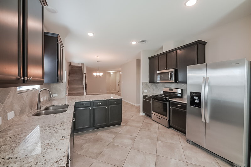 2,165/Mo, 5210 Gulf Stream Ln Bacliff, TX 77518 Kitchen View 2